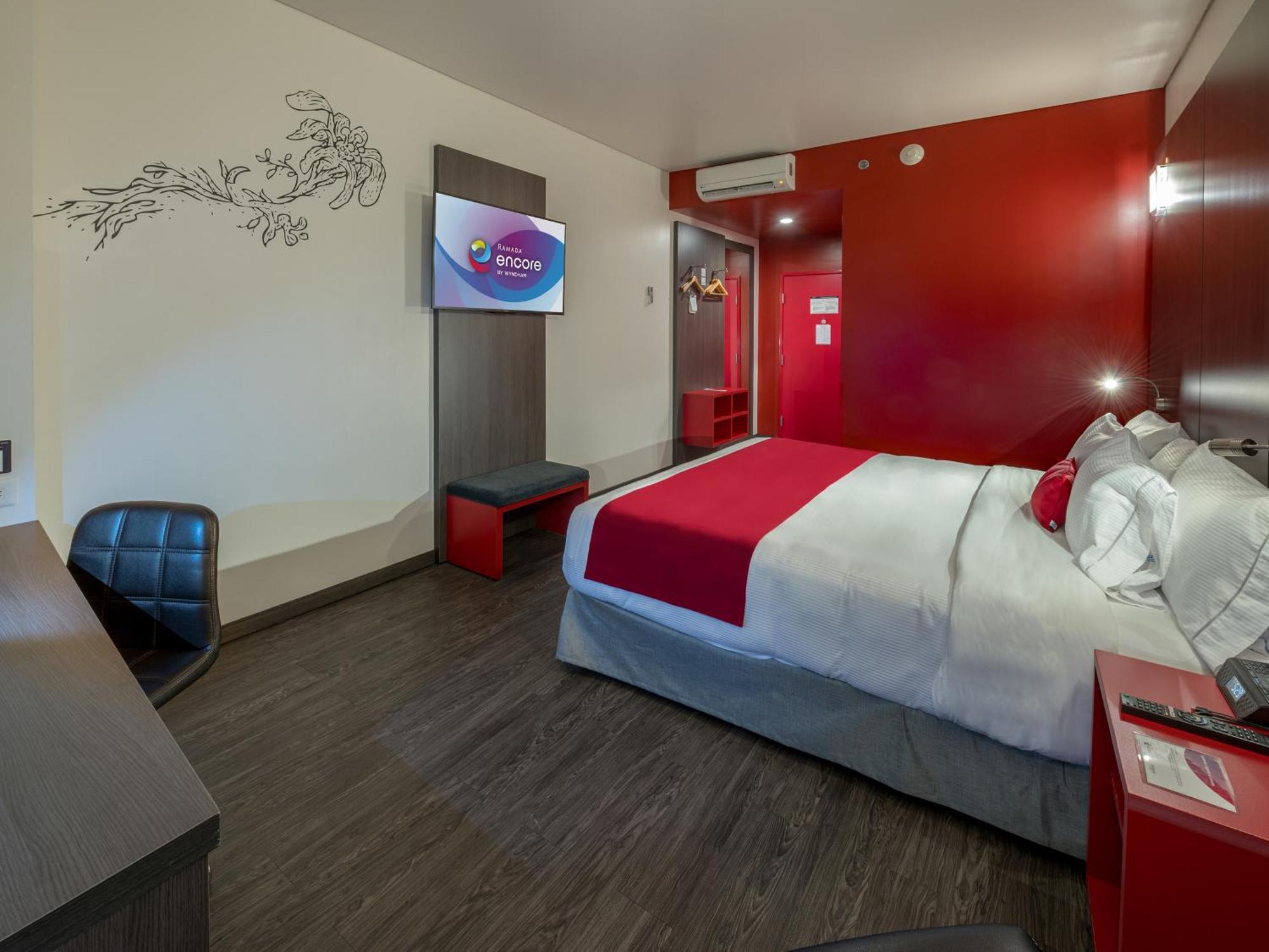 Ramada Encore By Wyndham Guadalajara Sur Palomar Exterior foto